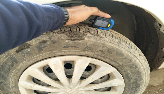 2015 Maruti Swift Dzire VXI, Petrol, Manual, 97,977 km, tyre