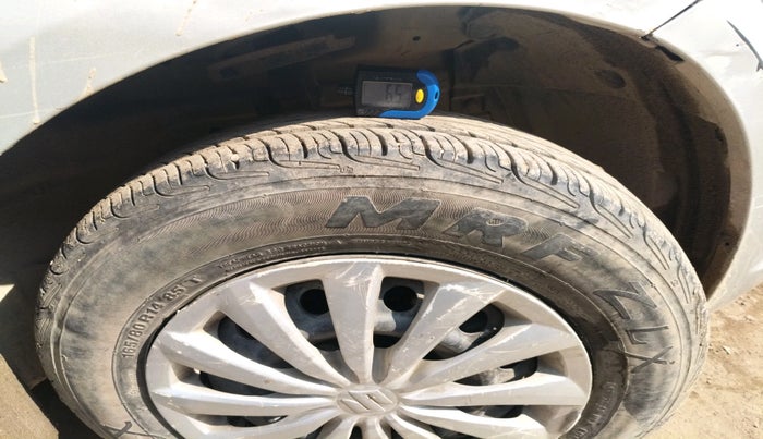 2015 Maruti Swift Dzire VXI, Petrol, Manual, 97,977 km, tyre