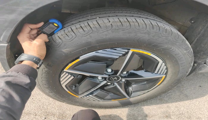 2024 Tata NEXON CREATIVE + 1.2 PETROL, Petrol, Manual, 7,692 km, tyre