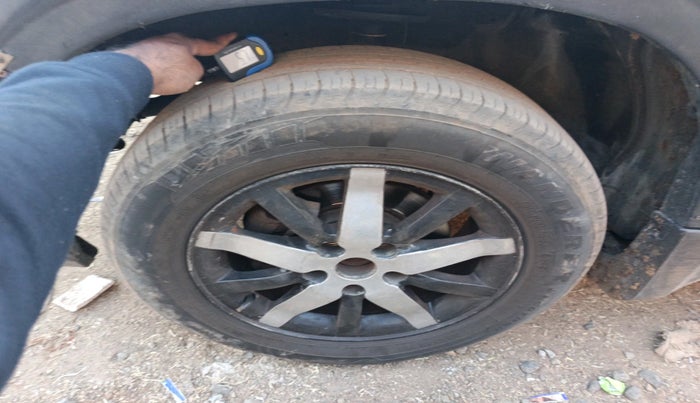 2018 Maruti Vitara Brezza VDI, Diesel, Manual, 1,42,711 km, tyre