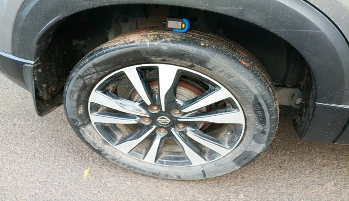 2019 Nissan Kicks XV PREMIUM O DUAL TONE DIESEL, Diesel, Manual, 97,939 km, tyre