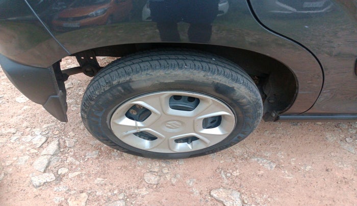 2021 Maruti S PRESSO VXI (O), Petrol, Manual, 28,943 km, tyre