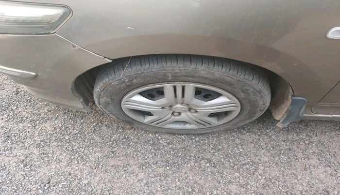 2011 Honda City 1.5L I-VTEC S MT, Petrol, Manual, 1,21,636 km, tyre