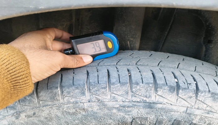 2023 Renault TRIBER RXL MT, Petrol, Manual, 1,11,476 km, tyre