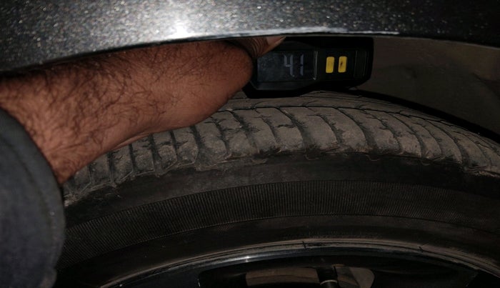 2020 Tata Tiago XZ PLUS PETROL, Petrol, Manual, 45,565 km, tyre