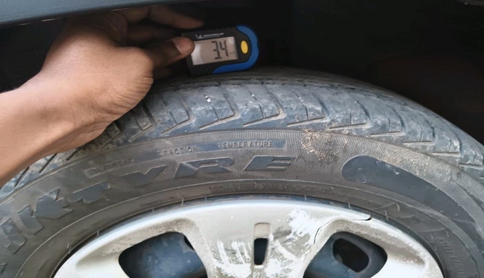 2017 Renault Kwid RXL 1.0 AMT, Petrol, Automatic, 29,258 km, tyre