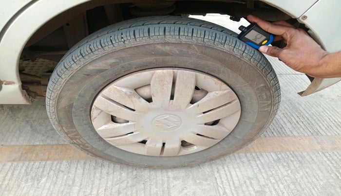 2013 Maruti Alto 800 LXI CNG, Petrol, Manual, 1,15,616 km, tyre