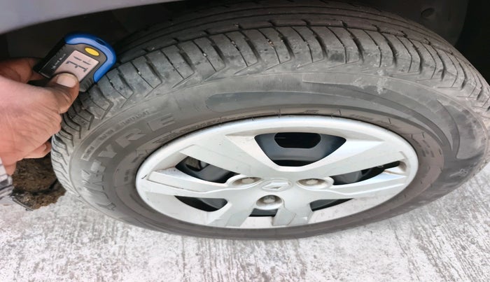 2018 Renault Kwid RXL, Petrol, Manual, 36,701 km, tyre