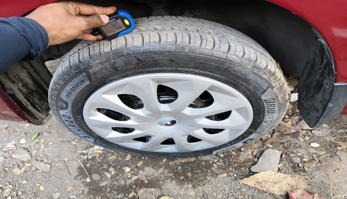 2012 Maruti Wagon R 1.0 VXI, Petrol, Manual, 77,485 km, tyre