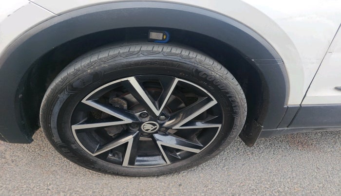 2023 Skoda KUSHAQ MONTE CARLO 1.0L TSI AT, Petrol, Automatic, 77,493 km, tyre