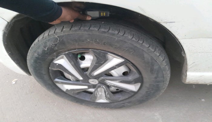 2010 Maruti A Star VXI, Petrol, Manual, 1,51,075 km, tyre