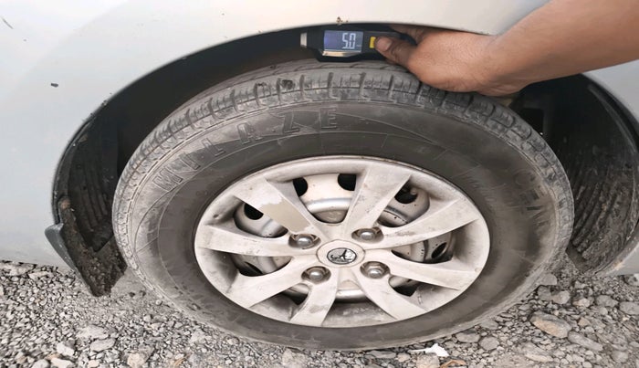 2012 Hyundai Eon D-LITE O, Petrol, Manual, 88,002 km, tyre