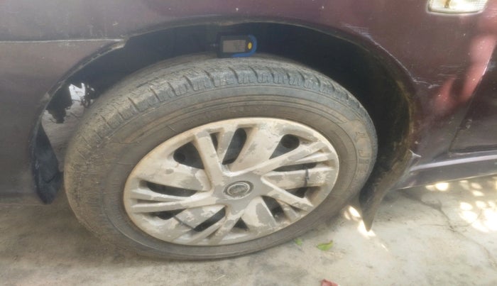 2011 Tata Indigo CS LX TDI, Diesel, Manual, 1,00,000 km, tyre