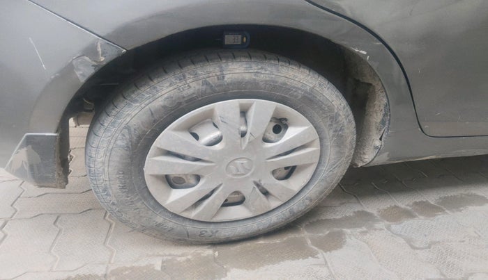 2013 Maruti Swift Dzire VDI, Diesel, Manual, 71,420 km, tyre