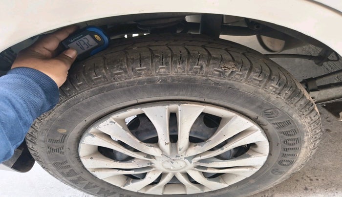 2018 Maruti Alto 800 LXI, Petrol, Manual, 1,56,495 km, tyre