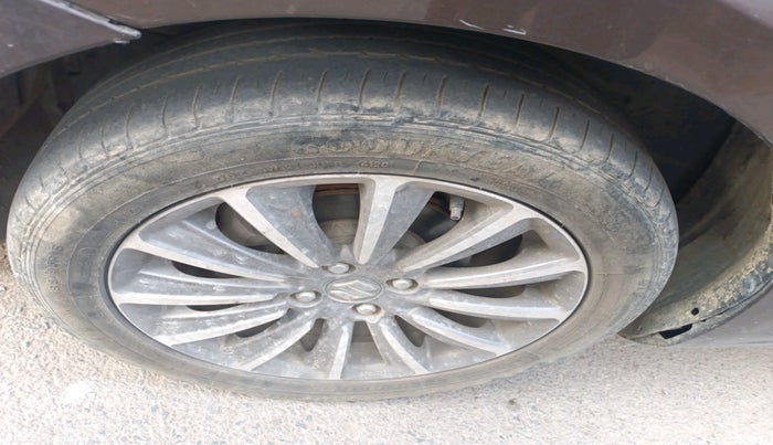 2020 Maruti Ciaz ALPHA  AT 1.5 SHVS PETROL, Petrol, Automatic, 49,589 km, tyre