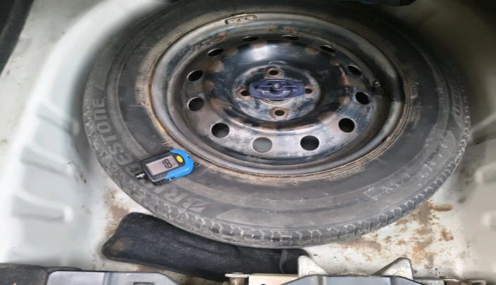 2020 Maruti Dzire VXI, Petrol, Manual, 65,027 km, tyre