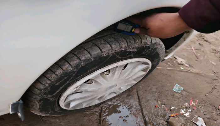 2014 Tata Indigo ECS LX TDI, Diesel, Manual, 1,60,888 km, tyre