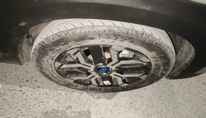 2024 Hyundai EXTER SX(O), Petrol, Manual, 17,409 km, tyre