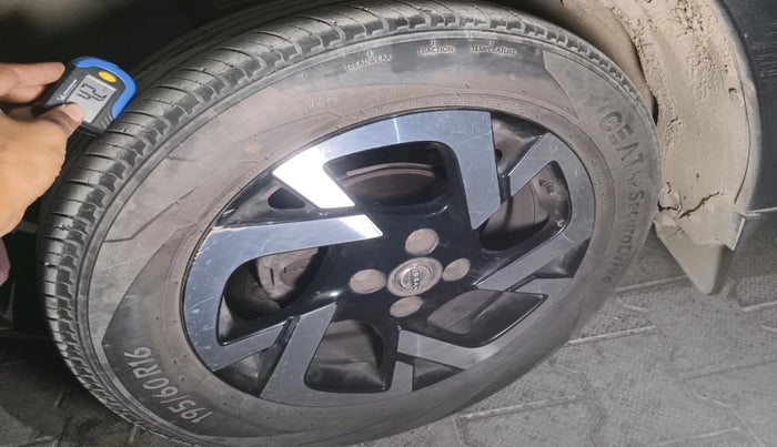 2022 Nissan MAGNITE XV TURBO CVT, Petrol, Automatic, 22,029 km, tyre