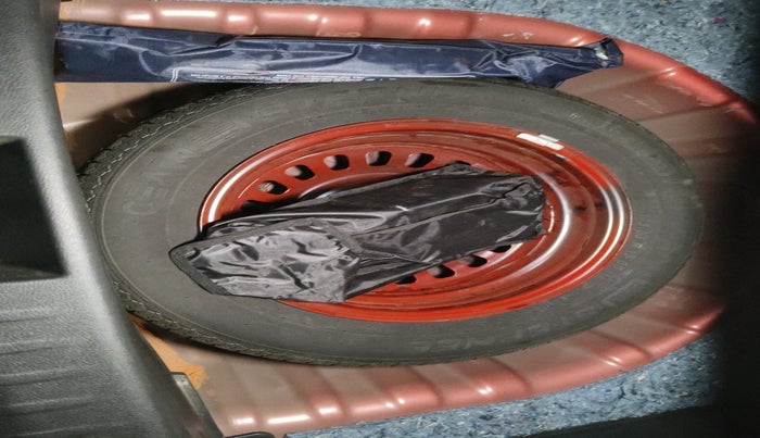 2022 Nissan MAGNITE XV TURBO CVT, Petrol, Automatic, 22,029 km, tyre