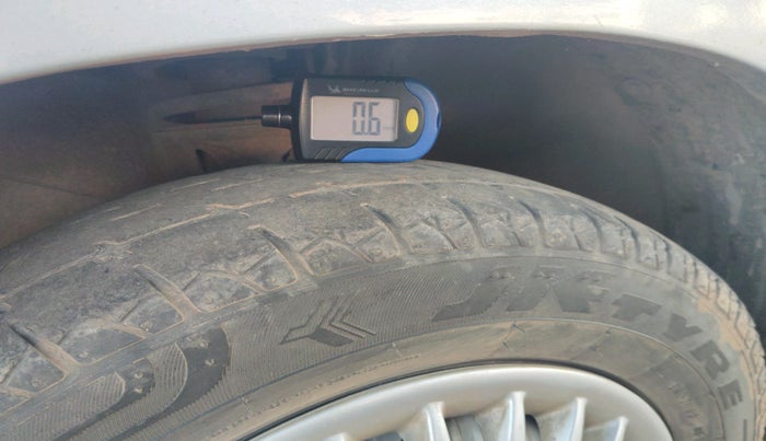 2011 Maruti Alto LXI, Petrol, Manual, 1,45,893 km, tyre