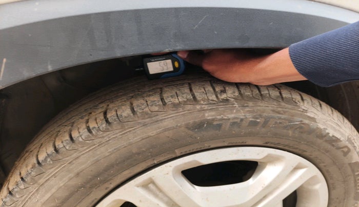 2021 KIA SONET HTK PLUS 1.2, Petrol, Manual, 32,151 km, tyre