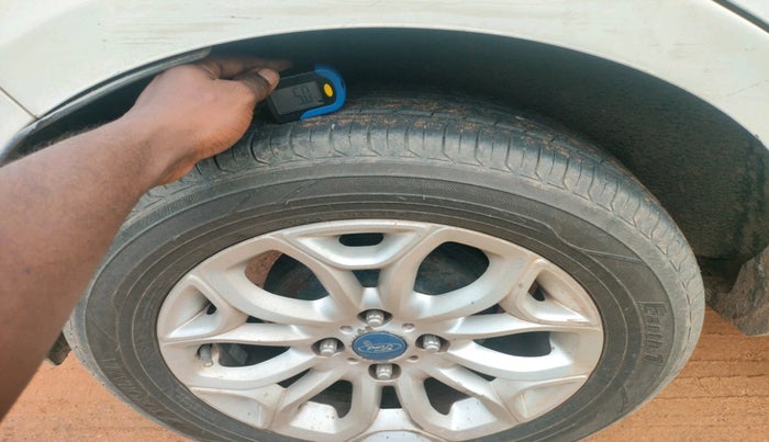 2016 Ford Ecosport TITANIUM 1.5L DIESEL, Diesel, Manual, 1,31,970 km, tyre