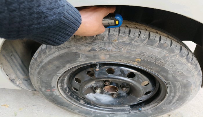 2017 Maruti Dzire VXI AMT, Petrol, Automatic, 85,149 km, tyre