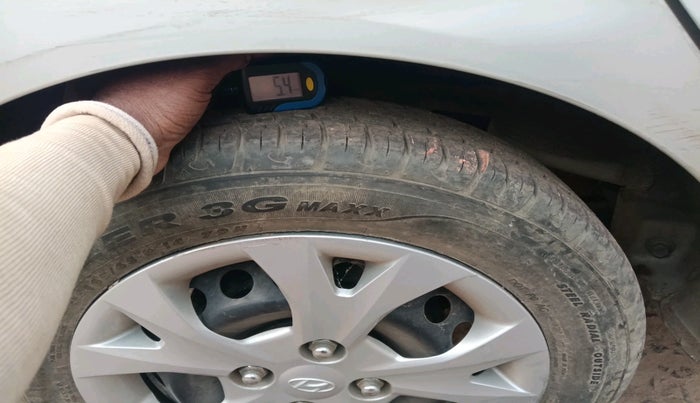 2016 Hyundai Grand i10 SPORTZ 1.2 KAPPA VTVT, Petrol, Manual, 7,693 km, tyre