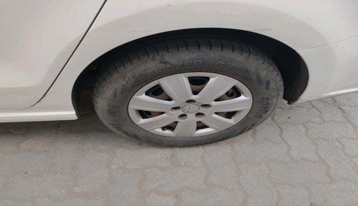 2012 Volkswagen Vento TRENDLINE DIESEL 1.6, Diesel, Manual, 25,502 km, tyre