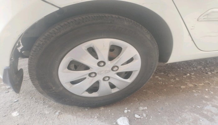 2013 Hyundai i10 SPORTZ 1.2 AT, Petrol, Automatic, 66,997 km, tyre