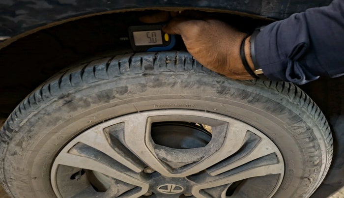 2022 Tata Tiago XT PETROL, Petrol, Manual, 27,162 km, tyre