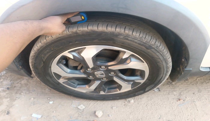 2016 Honda BR-V 1.5L I-VTEC V, Petrol, Manual, 92,933 km, tyre