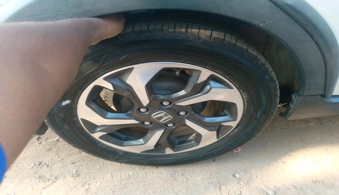 2016 Honda BR-V 1.5L I-VTEC V, Petrol, Manual, 92,933 km, tyre