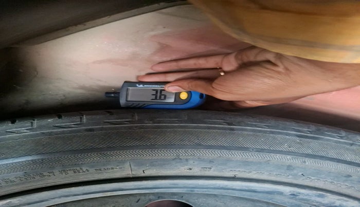 2017 Maruti IGNIS DELTA 1.2, Petrol, Manual, 39,557 km, tyre