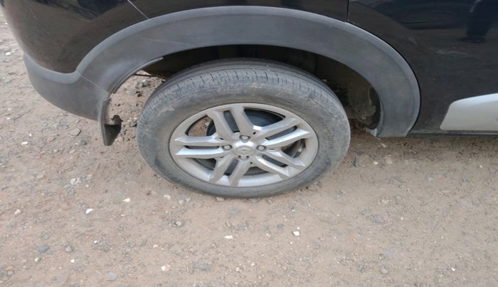 2023 Renault TRIBER RXZ Urban Night Limited Edition, Petrol, Manual, 30,316 km, tyre