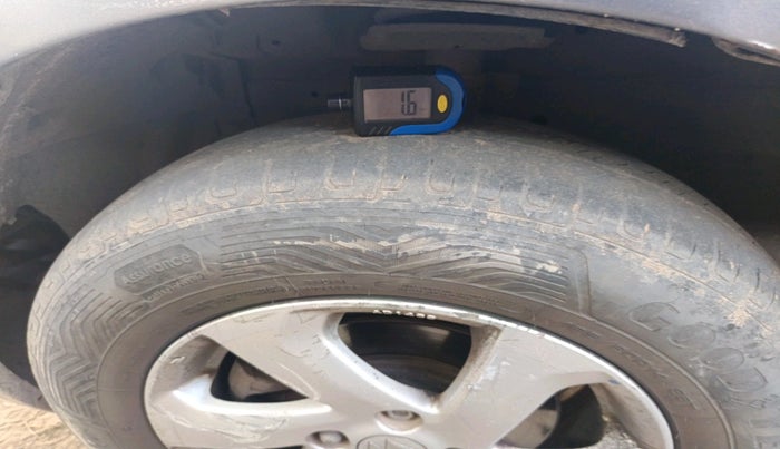 2017 Maruti Swift LDI, Diesel, Manual, 1,94,751 km, tyre