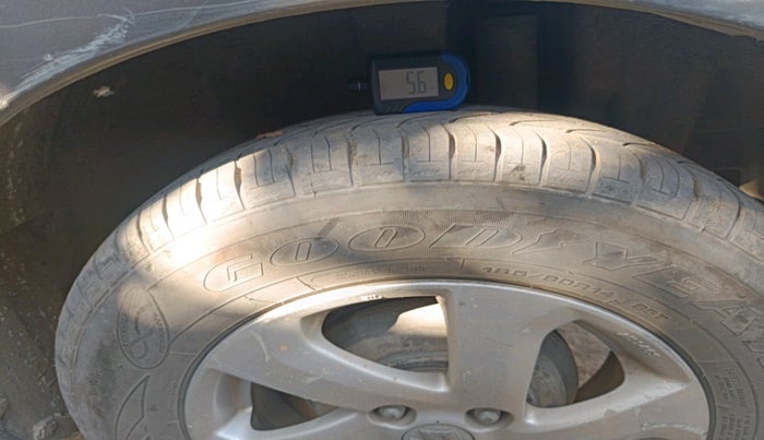 2017 Maruti Swift LDI, Diesel, Manual, 1,94,751 km, tyre