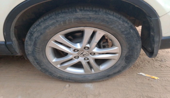 2012 Honda CRV 2.4L 2WD AT, Petrol, Automatic, 1,64,470 km, tyre