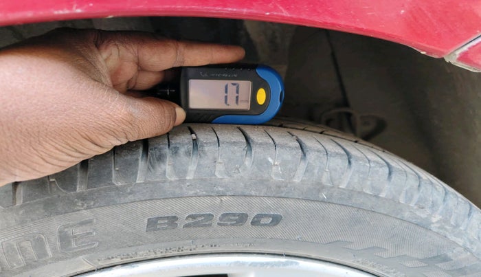 2014 Hyundai Xcent S (O) 1.2, Petrol, Manual, 1,11,940 km, tyre