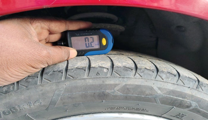 2014 Hyundai Xcent S (O) 1.2, Petrol, Manual, 1,11,940 km, tyre