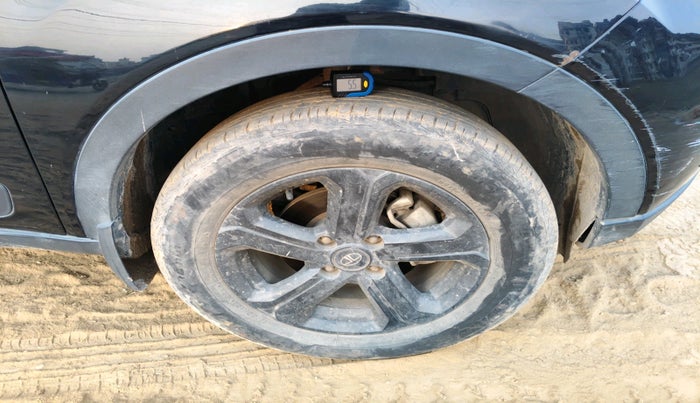 2021 Tata NEXON XZ PLUS PETROL DARK EDITION, Petrol, Manual, 40,688 km, tyre