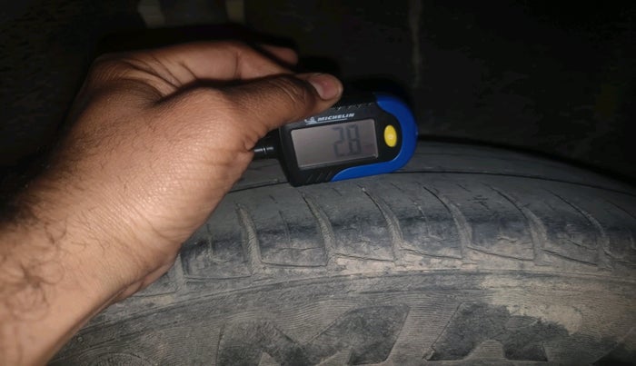 2017 Maruti Vitara Brezza VDI, Diesel, Manual, 91,020 km, tyre