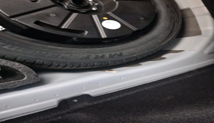 2022 Skoda SLAVIA STYLE 1.0L TSI MT, Petrol, Manual, 50,890 km, tyre