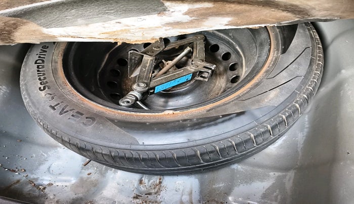 2018 Hyundai Verna 1.6 SX (O) CRDI MT, Diesel, Manual, 1,30,896 km, tyre