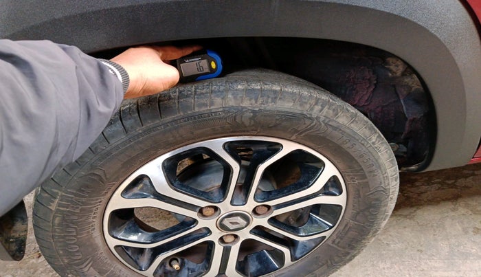 2019 Renault Kwid RXT 1.0 AMT (O), Petrol, Automatic, 49,722 km, tyre