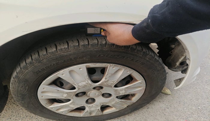 2014 Honda Amaze 1.2L I-VTEC S, Petrol, Manual, 1,13,757 km, tyre