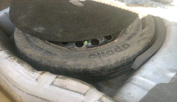 2015 Ford Figo Aspire TITANIUM1.5 DIESEL, Diesel, Manual, 1,88,442 km, tyre