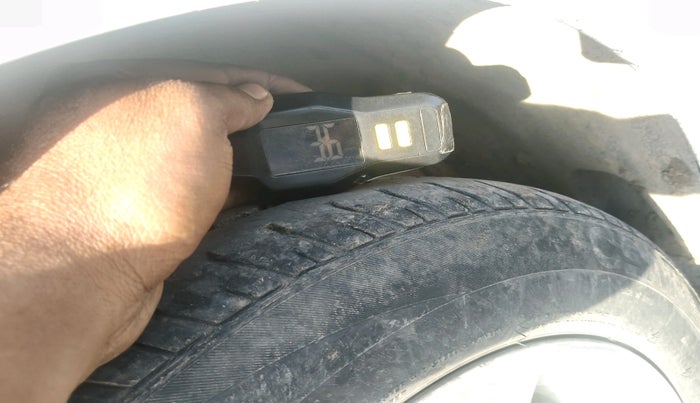 2015 Ford Figo Aspire TITANIUM1.5 DIESEL, Diesel, Manual, 1,88,442 km, tyre